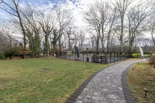 83 Cliff Rd, Port Jefferson, NY 11777 - Photo 11