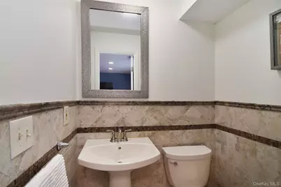 99 Amherst Drive, New Rochelle, NY 10804 - Photo 19