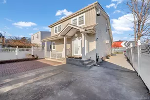 215 Rudolf Rd, Mineola, NY 11501 - Photo 9