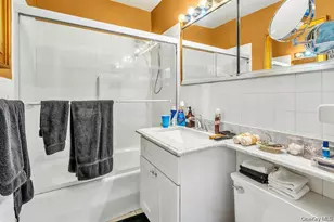 269-10 Grand Central Pkwy, Floral Park, NY 11005 - Photo 25