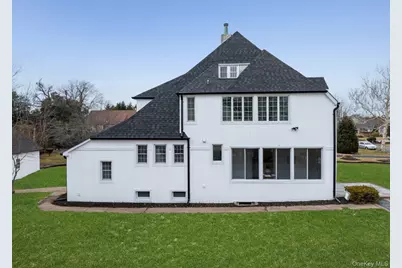 33 S Windsor Avenue, Brightwaters, NY 11718 - Photo 31