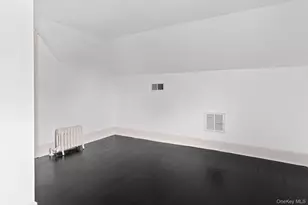 33 S Windsor Ave, Brightwaters, NY 11718 - Photo 27