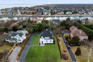 33 S Windsor Ave, Brightwaters, NY 11718 - Photo 35