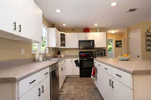 9 Mt Ridge Ct, Monroe, NY 10950 - Photo 9