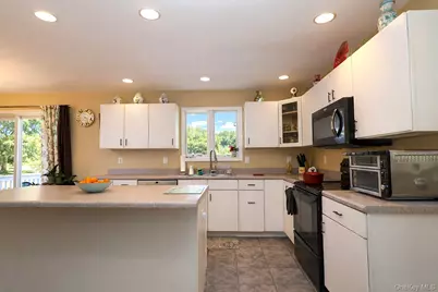 9 Mount Ridge Court, Monroe, NY 10950 - Photo 11