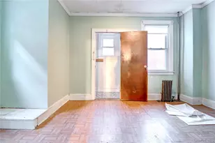 69-15 69th Pl, Glendale, NY 11385 - Photo 15