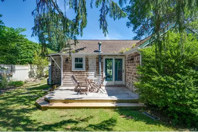 32 Cooper Street, Southampton, NY 11968 - Photo 21