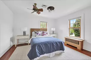 32 Cooper St, Southampton, NY 11968 - Photo 17