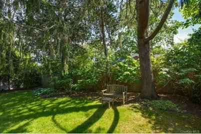 32 Cooper Street, Southampton, NY 11968 - Photo 23