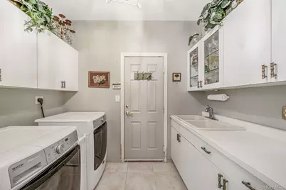 148 Country Club Drive, Commack, NY 11725 - Photo 37