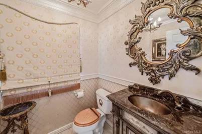 148 Country Club Drive, Commack, NY 11725 - Photo 19