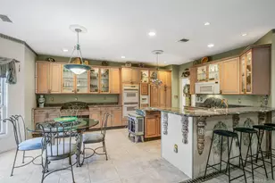 148 Country Club Dr, Commack, NY 11725 - Photo 15