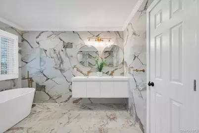 185 9th Street, Hicksville, NY 11801 - Photo 25