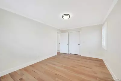 185 9th Street, Hicksville, NY 11801 - Photo 21