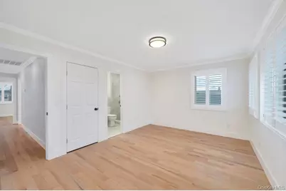 185 9th Street, Hicksville, NY 11801 - Photo 17