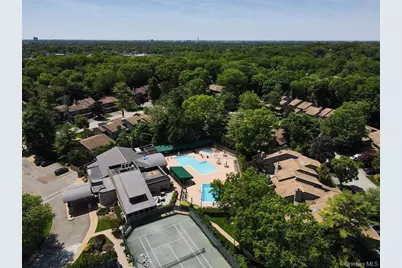 230 Hamlet Drive, Jericho, NY 11753 - Photo 35