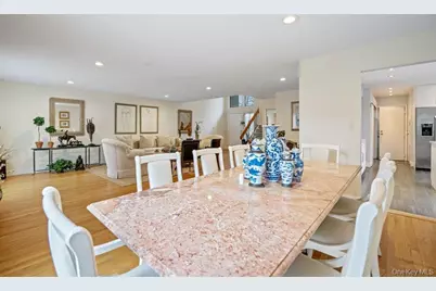 230 Hamlet Drive, Jericho, NY 11753 - Photo 11