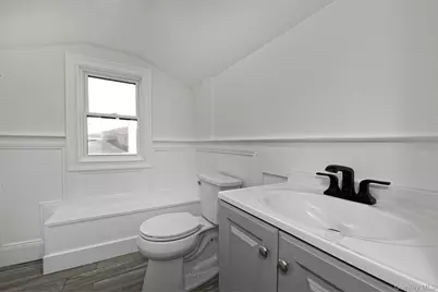 1903 George Court, Merrick, NY 11566 - Photo 33