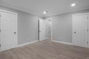 39 Acacia Ave, Hempstead, NY 11550 - Photo 13