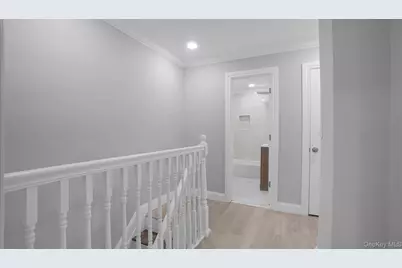 39 Acacia Avenue, Hempstead, NY 11550 - Photo 17