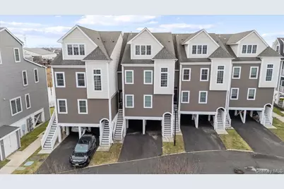 422 Marina Pointe Drive #422, East Rockaway, NY 11518 - Photo 23