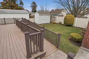 47 Vincent Rd, Hicksville, NY 11801 - Photo 19