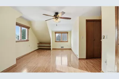 47 Vincent Road, Hicksville, NY 11801 - Photo 13