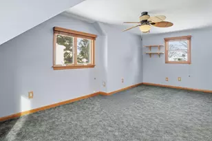 47 Vincent Rd, Hicksville, NY 11801 - Photo 15