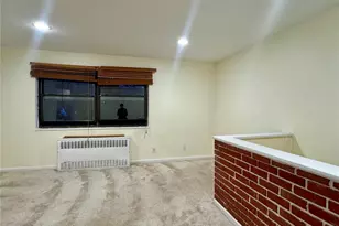 136-15 68th Dr, Flushing, NY 11367 - Photo 5