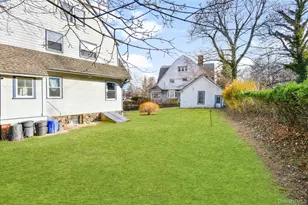 8 The Serpentine, New Rochelle, NY 10801 - Photo 39