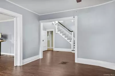 8 The Serpentine, New Rochelle, NY 10801 - Photo 15