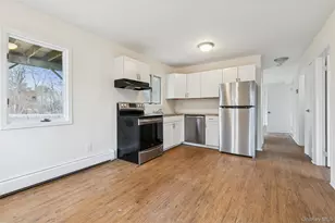 129 E Woodside Ave, Patchogue, NY 11772 - Photo 15