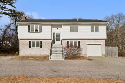 129 E Woodside Avenue, Patchogue, NY 11772 - Photo 1