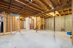 129 E Woodside Ave, Patchogue, NY 11772 - Photo 33