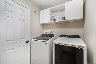 6 Stone Gate Court #6, Smithtown, NY 11787 - Photo 33