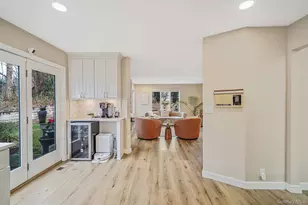 6 Stone Gate Ct, Smithtown, NY 11787 - Photo 13