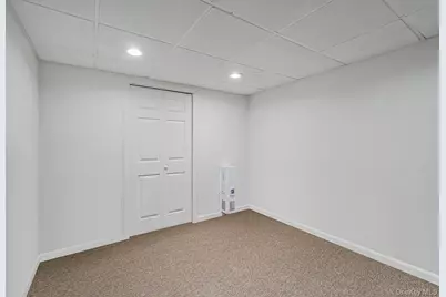 6 Stone Gate Court #6, Smithtown, NY 11787 - Photo 31