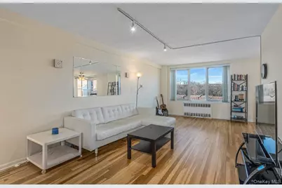 18-50 211 Street #6B, Bayside, NY 11360 - Photo 3