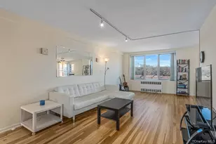 18-50 211th St, Bayside, NY 11360 - Photo 3