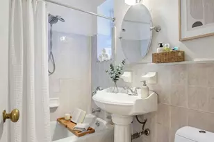 72-81 113th St, Forest Hills, NY 11375 - Photo 15