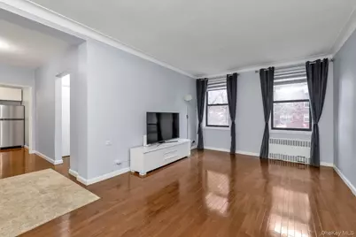 110-45 71st Road #3N, Forest Hills, NY 11375 - Photo 5