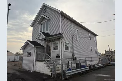 9934 164th Avenue, Westhampton Beach, NY 11414 - Photo 3