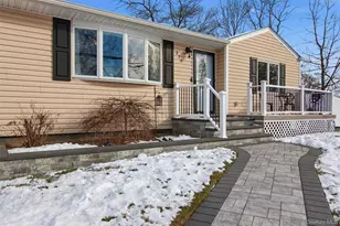 323 Broadway, Port Jefferson Station, NY 11776 - Photo 3