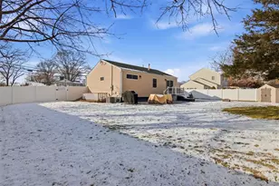 323 Broadway, Port Jefferson Station, NY 11776 - Photo 21