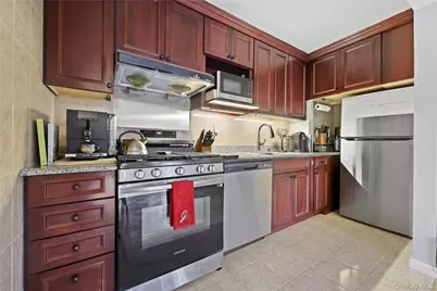 330 Central Avenue #F3, Scarsdale, NY 10583 - Photo 5