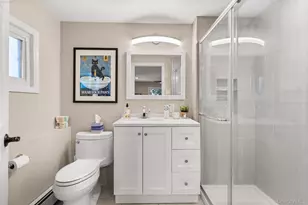 152 Keswick Dr, East Islip, NY 11730 - Photo 9