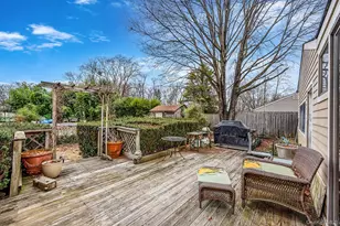 1432 Gardiner Dr, Bay Shore, NY 11706 - Photo 19