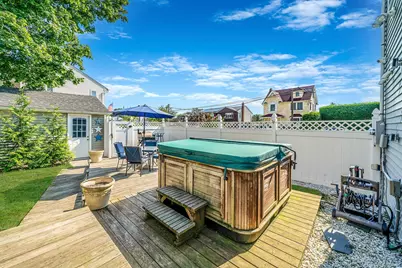 29 North Plaza, Amityville, NY 11701 - Photo 25