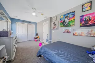 29 N Plaza, Amityville, NY 11701 - Photo 17