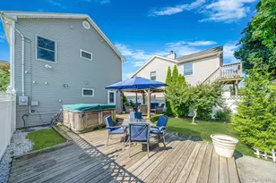 29 N Plaza, Amityville, NY 11701 - Photo 23